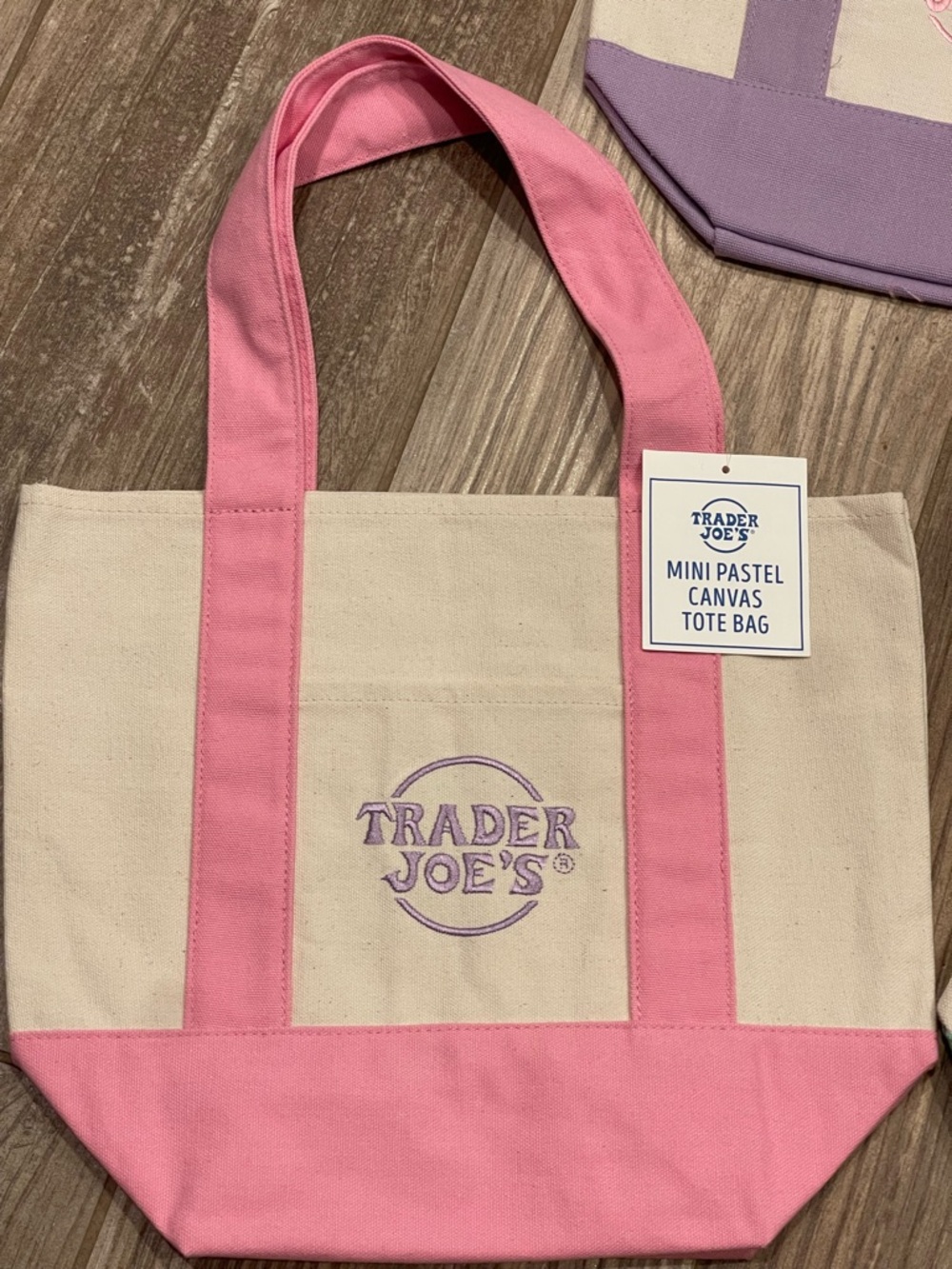 Trader Joe's 5 Pastel Canvas Tote Bag BUNDLE ~ 1 Large 💜 4 Minis 💜🩷🩵💚 NWT - Picture 3 of 10